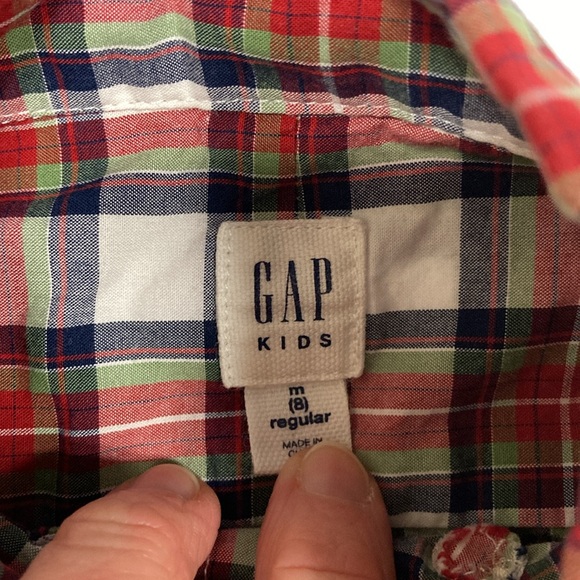 Gap red plaid button down dress shirt medium 8 - Picture 4 of 6